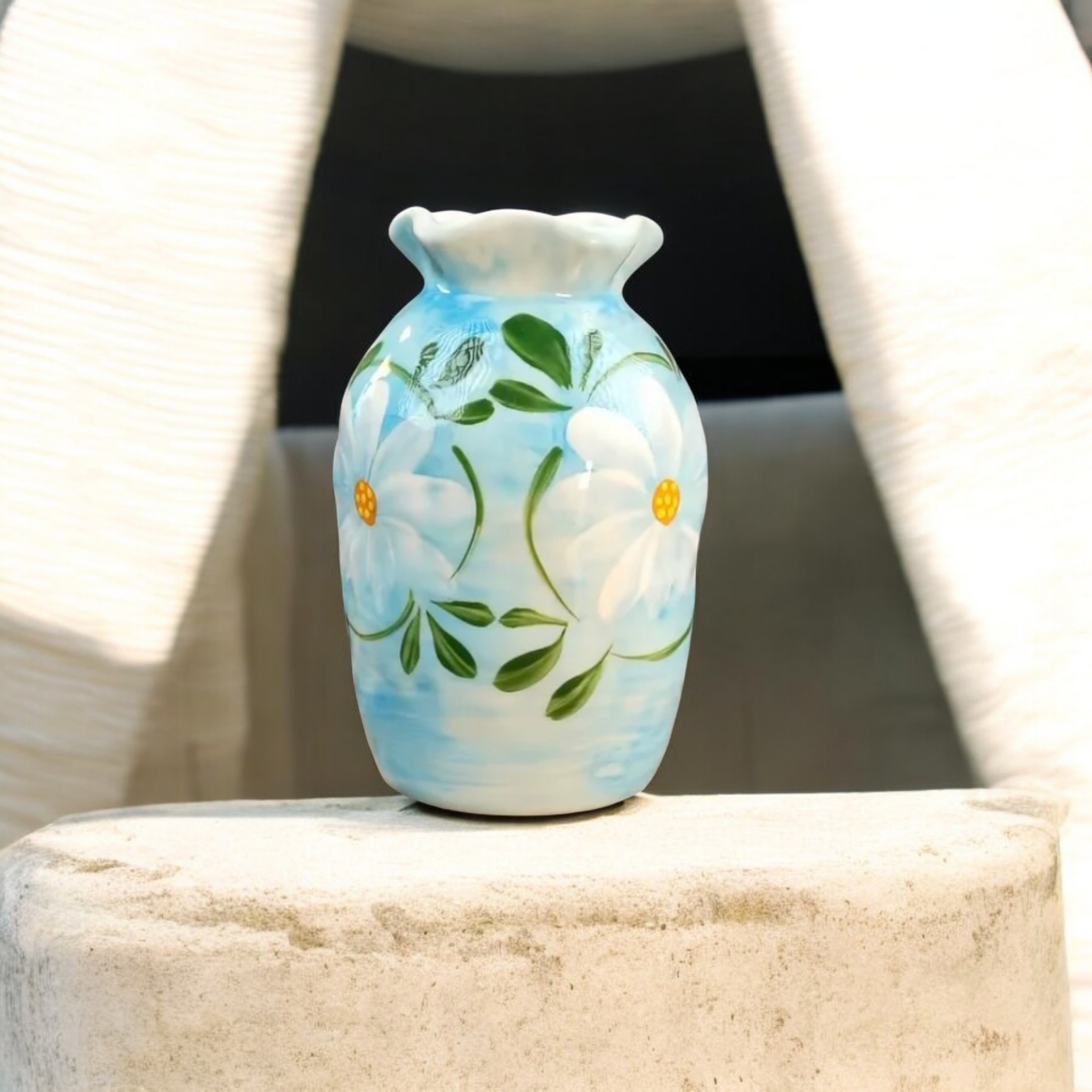 Handveredelte Keramikvase/Hand-Finished Ceramic Vase